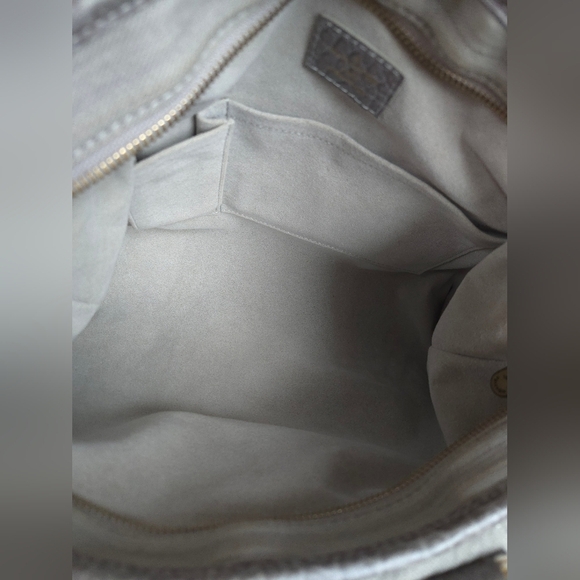 Louis Vuitton Neo Cabby MM Grey Vintage Denim Shoulder Bag - Picture 2 of 10